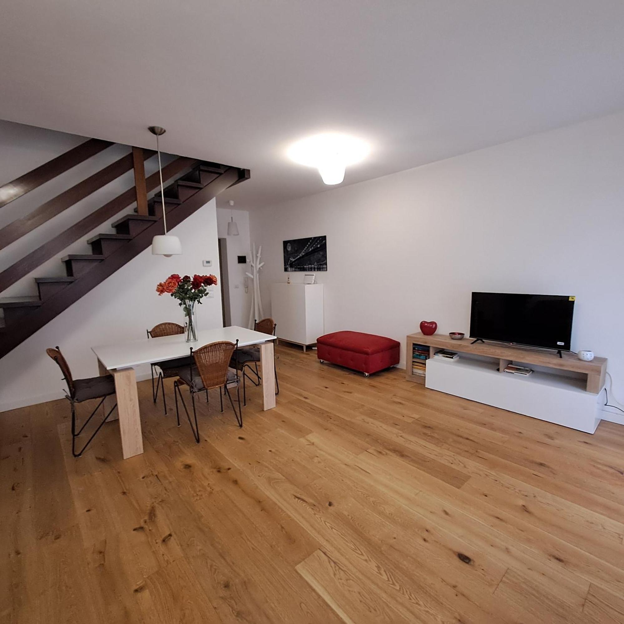 Appartamento Sangiuliano เมสเตร ภายนอก รูปภาพ